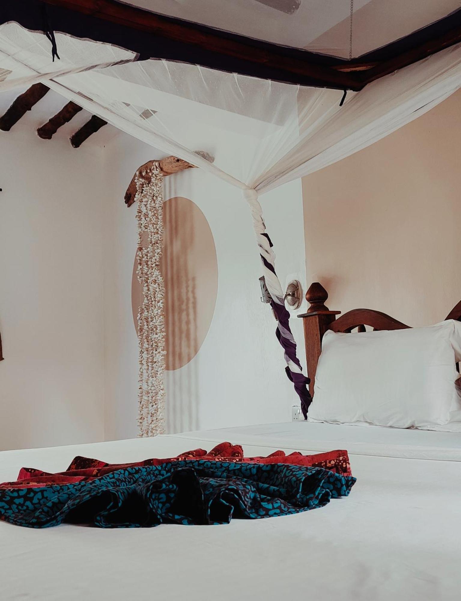 Hotel Laguna Palace Michamvi